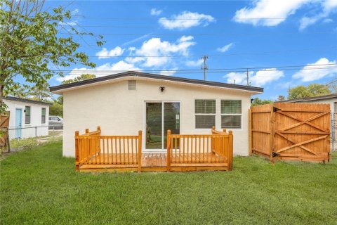 House in Casselberry, Florida 2 bedrooms, 86.96 sq.m. № 2096655 - photo 16