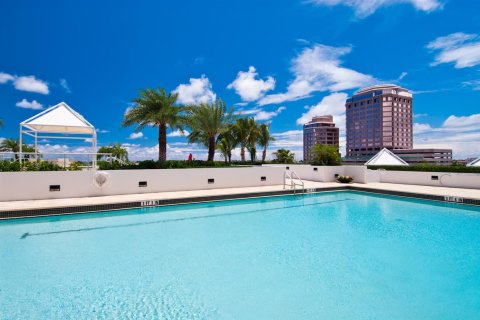 Condo in West Palm Beach, Florida, 2 bedrooms № 2246695 - photo 28