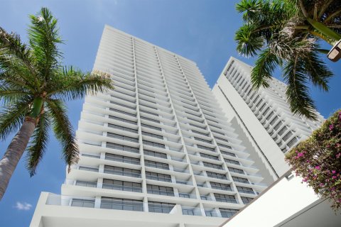Condo in West Palm Beach, Florida, 2 bedrooms № 2246695 - photo 2