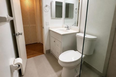 Copropriété à louer à Pompano Beach, Floride: 2 chambres, 103.31 m2 № 2171633 - photo 8
