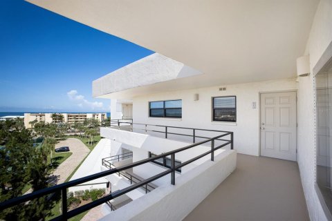 Condo in Sarasota, Florida, 2 bedrooms  № 1786400 - photo 9