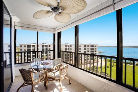 Condo in Sarasota, Florida, 2 bedrooms  № 1786400 - photo 16