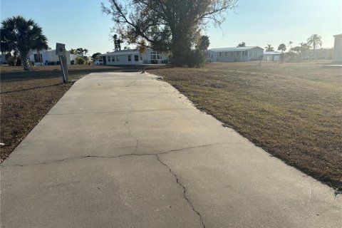Terreno en venta en Port Charlotte, Florida № 2162011 - foto 4