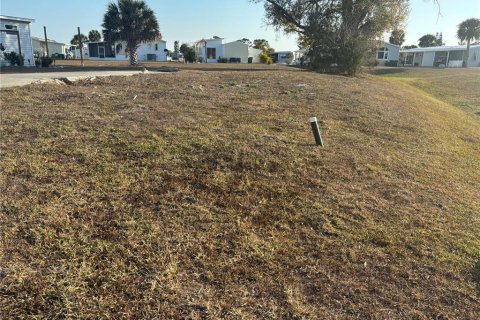 Terreno en venta en Port Charlotte, Florida № 2162011 - foto 3