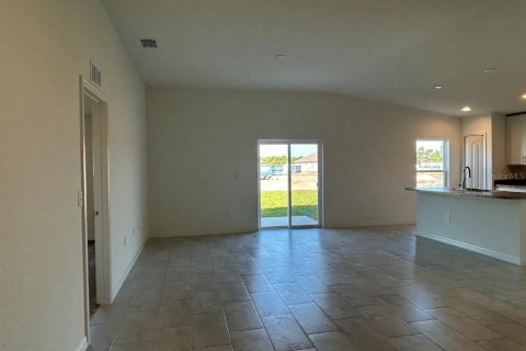 House in Bartow, Florida 3 bedrooms, 134.43 sq.m. № 1553296 - photo 3