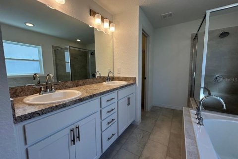 House in Bartow, Florida 3 bedrooms, 134.43 sq.m. № 1553296 - photo 8