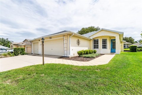 Villa ou maison à vendre à Tavares, Floride: 3 chambres, 159.7 m2 № 2351799 - photo 3