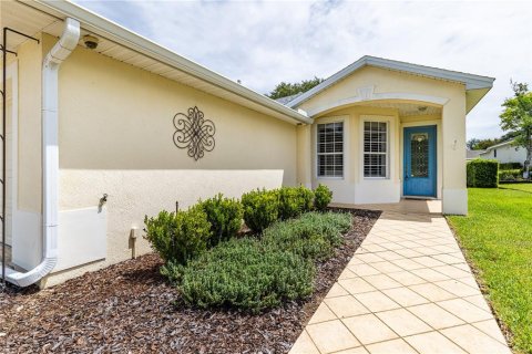 Villa ou maison à vendre à Tavares, Floride: 3 chambres, 159.7 m2 № 2351799 - photo 4