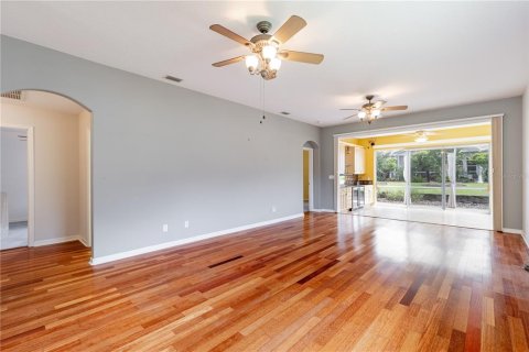 Villa ou maison à vendre à Tavares, Floride: 3 chambres, 159.7 m2 № 2351799 - photo 13