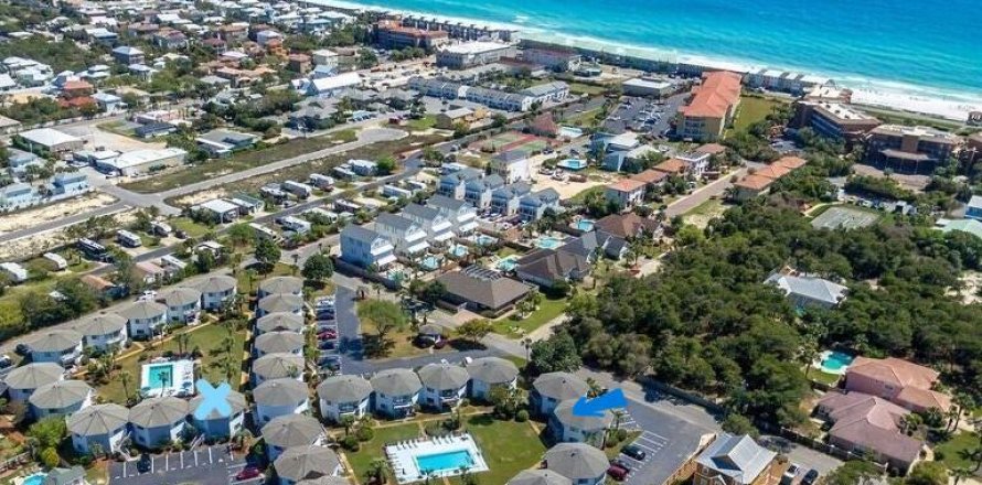Condominio en Miramar Beach, Florida, 2 dormitorios № 561728