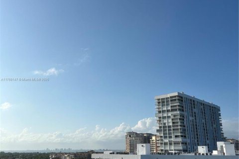 Condo in Key Biscayne, Florida, 2 bedrooms  № 1691176 - photo 14