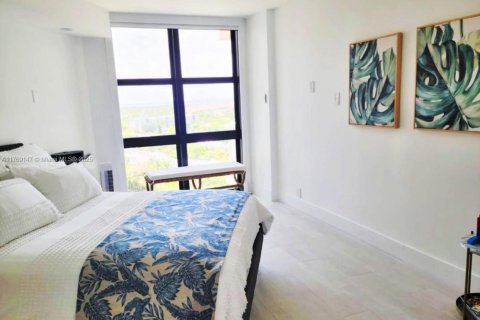Condo in Key Biscayne, Florida, 2 bedrooms  № 1691176 - photo 11