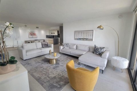 Condo in Key Biscayne, Florida, 2 bedrooms  № 1691176 - photo 2