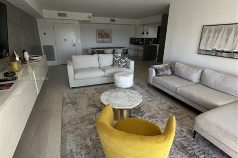 Condo in Key Biscayne, Florida, 2 bedrooms  № 1691176 - photo 4