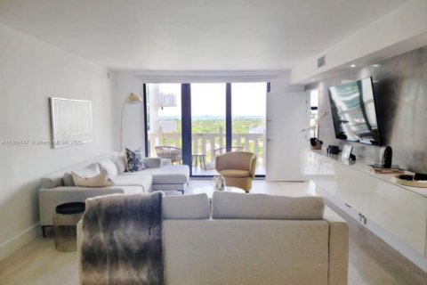 Condo in Key Biscayne, Florida, 2 bedrooms  № 1691176 - photo 3
