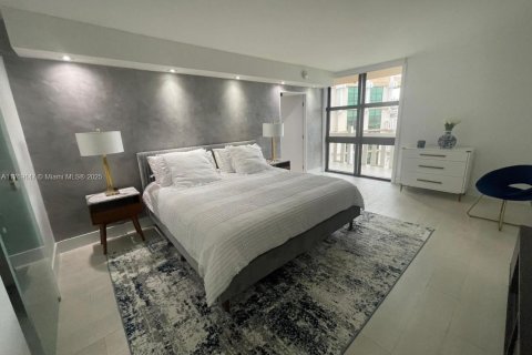Condo in Key Biscayne, Florida, 2 bedrooms  № 1691176 - photo 9