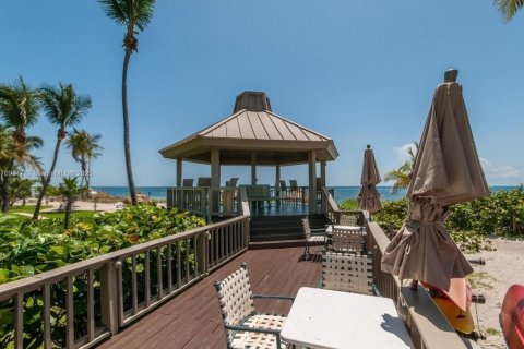 Condo in Key Biscayne, Florida, 2 bedrooms  № 1691176 - photo 22