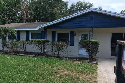 House in Daytona Beach, Florida 3 bedrooms, 120.77 sq.m. № 1554437 - photo 1