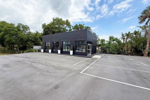 Propiedad comercial en venta en Clermont, Florida, 119.66 m2 № 2103870 - foto 2