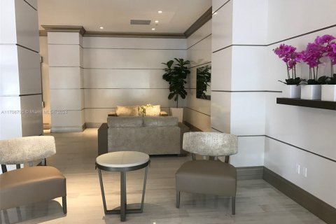 Copropriété à louer à Sunny Isles Beach, Floride: 2 chambres, 141.49 m2 № 1936888 - photo 8