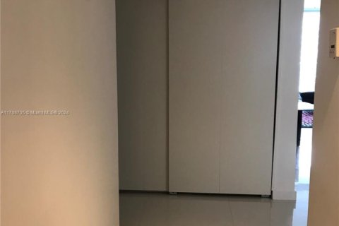 Copropriété à louer à Sunny Isles Beach, Floride: 2 chambres, 141.49 m2 № 1936888 - photo 11