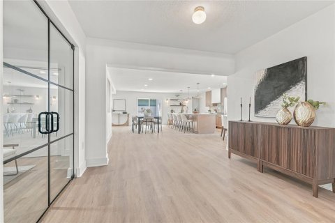 Villa ou maison à vendre à Tampa, Floride: 3 chambres, 233.18 m2 № 2429395 - photo 5