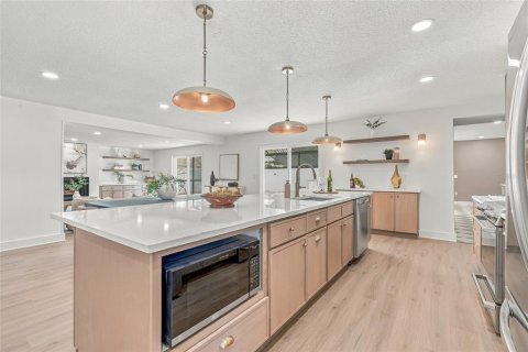 Villa ou maison à vendre à Tampa, Floride: 3 chambres, 233.18 m2 № 2429395 - photo 14