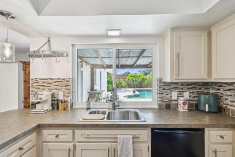 Casa en venta en Dunedin, Florida, 3 dormitorios, 170.2 m2 № 1853526 - foto 13