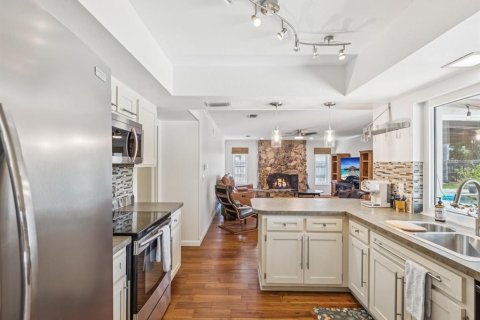 Casa en venta en Dunedin, Florida, 3 dormitorios, 170.2 m2 № 1853526 - foto 12