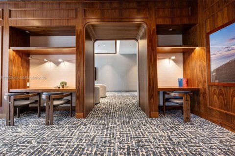 Condominio en alquiler en Miami, Florida, 2 dormitorios, 78.5 m2 № 2084906 - foto 17