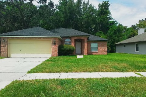 Villa ou maison à louer à Jacksonville, Floride: 3 chambres, 159.05 m2 № 771163 - photo 1