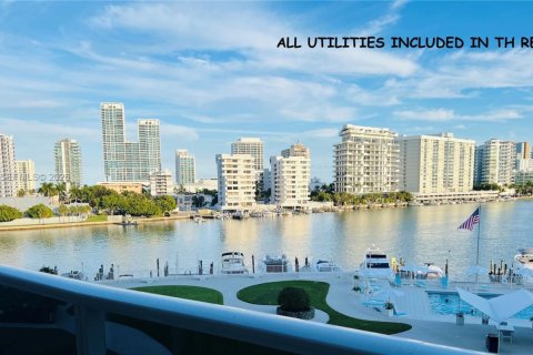 Снять в аренду кондоминиум в Майами-Бич, Флорида 2 спальни, 98.94м2, № 2001132 - фото 19