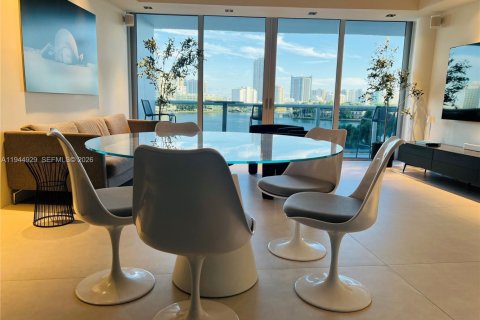 Снять в аренду кондоминиум в Майами-Бич, Флорида 2 спальни, 98.94м2, № 2001132 - фото 8
