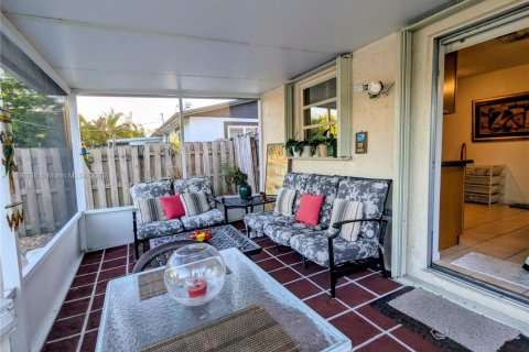 Купить виллу или дом в Холливуд, Флорида 3 спальни, 114.46м2, № 1948623 - фото 13