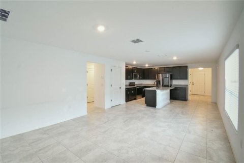 House in Haines City, Florida 3 bedrooms, 122.45 sq.m. № 1832606 - photo 9