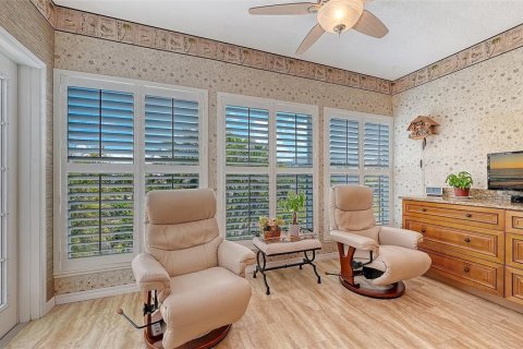 House in Longboat Key, Florida 4 bedrooms, 279.54 sq.m. № 2148450 - photo 25