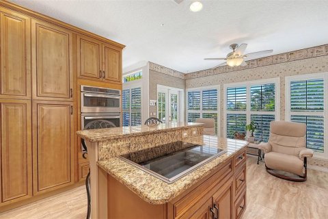 House in Longboat Key, Florida 4 bedrooms, 279.54 sq.m. № 2148450 - photo 29