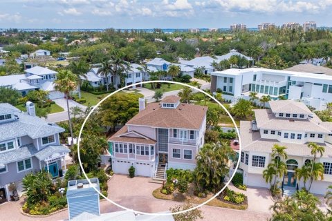 House in Longboat Key, Florida 4 bedrooms, 279.54 sq.m. № 2148450