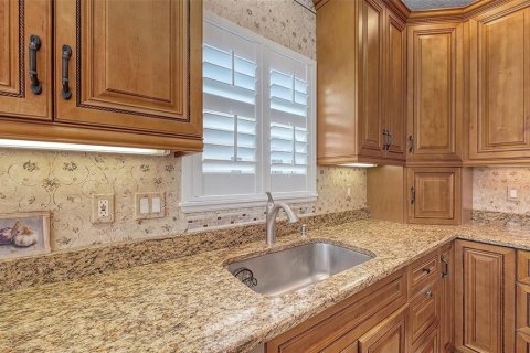 House in Longboat Key, Florida 4 bedrooms, 279.54 sq.m. № 2148450 - photo 28