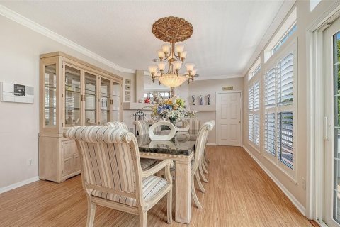 House in Longboat Key, Florida 4 bedrooms, 279.54 sq.m. № 2148450 - photo 23