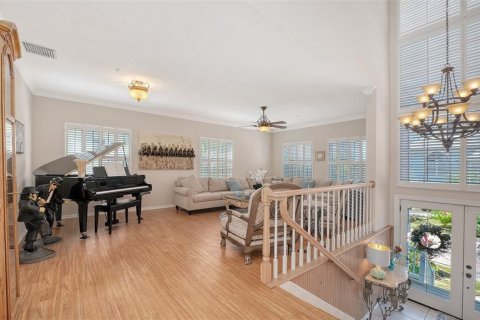 House in Longboat Key, Florida 4 bedrooms, 279.54 sq.m. № 2148450 - photo 2