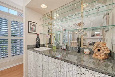 House in Longboat Key, Florida 4 bedrooms, 279.54 sq.m. № 2148450 - photo 22