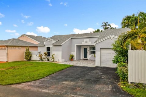 Casa en venta en Miami, Florida, 2 dormitorios, 96.53 m2 № 1949356 - foto 4