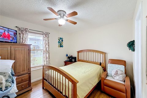 Casa en venta en Miami, Florida, 2 dormitorios, 96.53 m2 № 1949356 - foto 16
