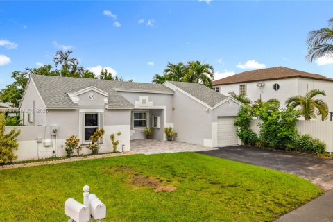 Casa en venta en Miami, Florida, 2 dormitorios, 96.53 m2 № 1949356 - foto 2