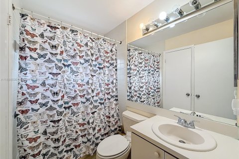 Casa en venta en Miami, Florida, 2 dormitorios, 96.53 m2 № 1949356 - foto 18