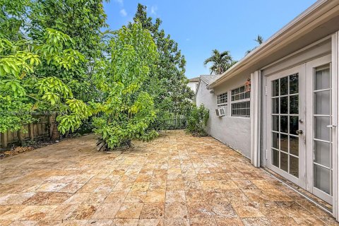 Casa en venta en Miami, Florida, 2 dormitorios, 96.53 m2 № 1949356 - foto 29
