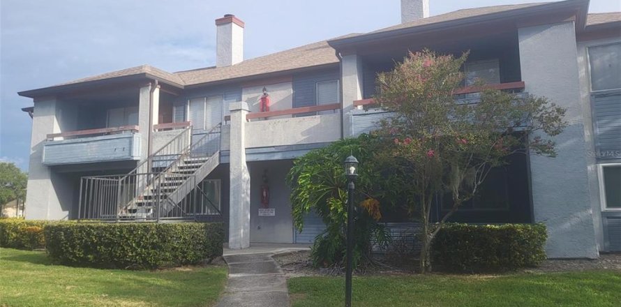 Condo in Saint Petersburg, Florida, 2 bedrooms № 2437176