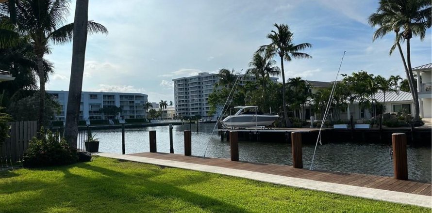 Casa en Lauderdale-by-the-Sea, Florida 3 dormitorios, 184.32 m2 № 1163141