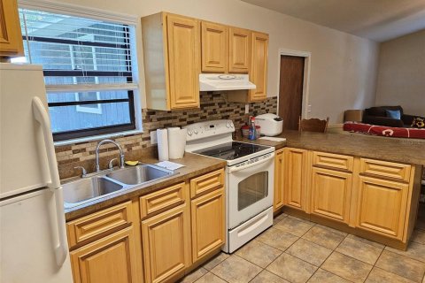 House in Arcadia, Florida 5 bedrooms, 389.07 sq.m. № 1900895 - photo 7